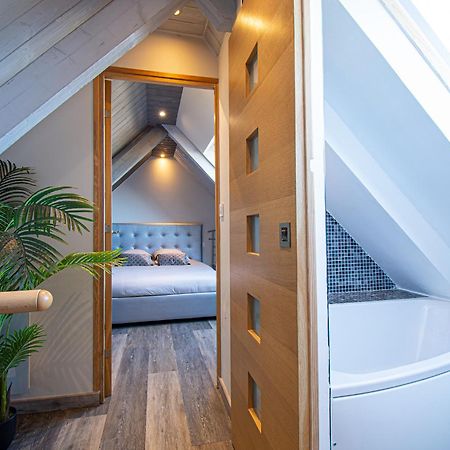 Ti Igwan I Maison A 450M De La Mer Plomodiern Экстерьер фото